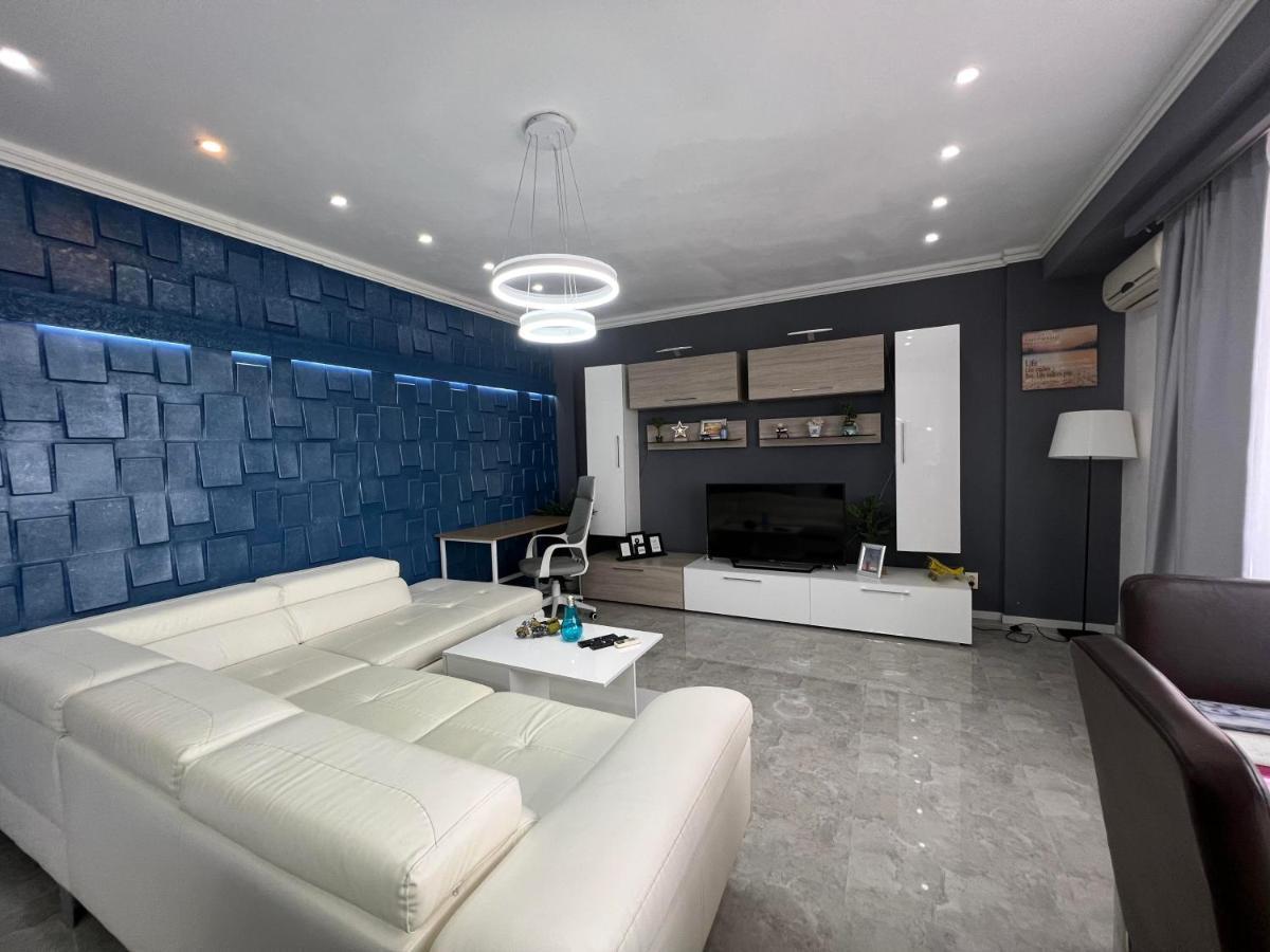 Bari Luxury *